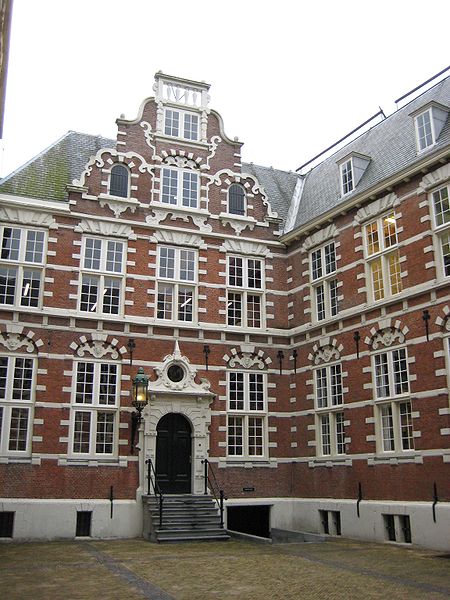 Штаб-квартира Голландской Ост-Индской Компании в Амстердаме