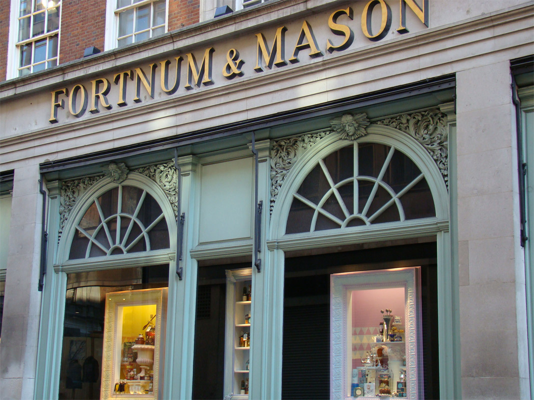 Самый фешенебельный продуктовый магазин мира - Fortnum&Mason