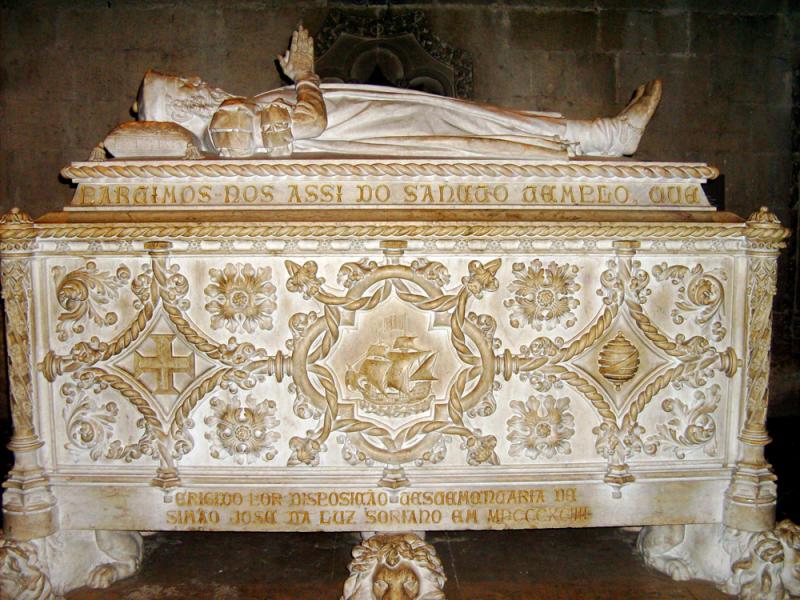 саркофаг Васко да Гама